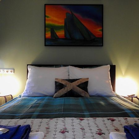 Bed and Breakfast The Wee White Hoose Oosternijkerk Экстерьер фото